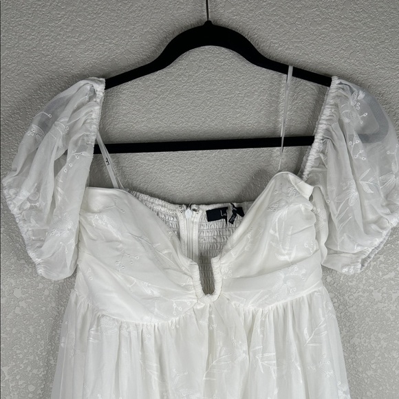 Lulus Cutest Icon White Embroidered Off-the-Shoulder Mini Dress Size Medium - Picture 7 of 12